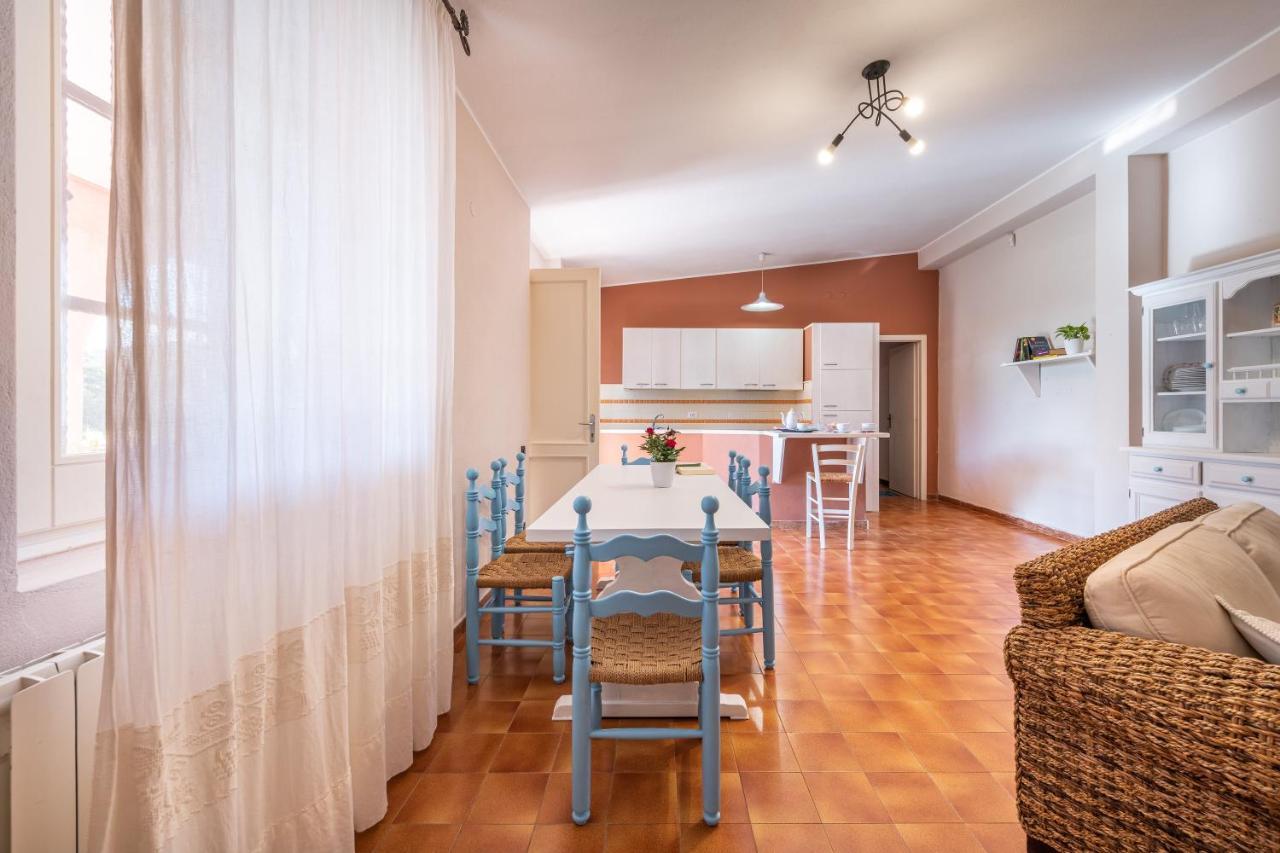 Villa Serra Quartu Sant'Elena Luaran gambar